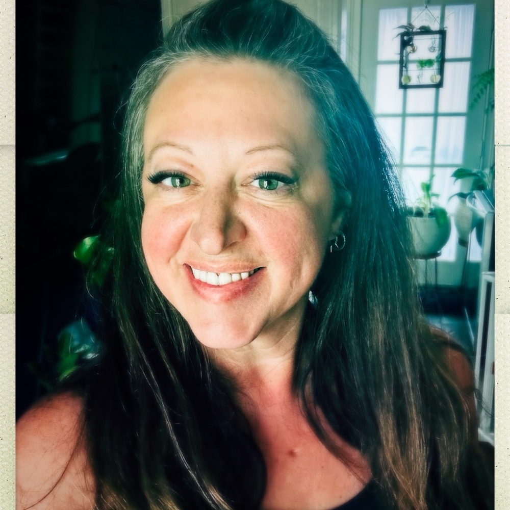 Meet your Posher, Sara a.